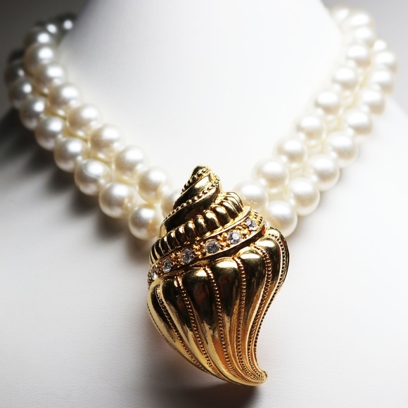 Kenneth Jay Lane Jewelry - VINTAGE 1992 KENNETH JAY LANE SEASHELL SCARF SLIDE